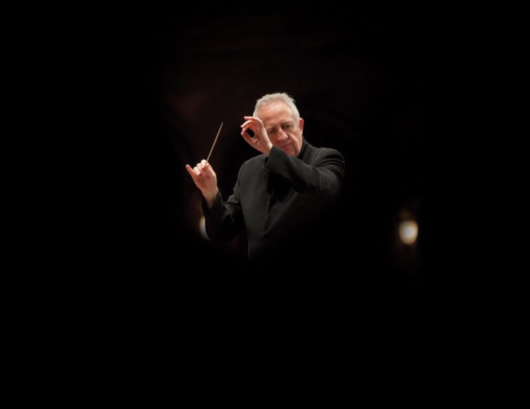 VSO Maestro Emeritus Bramwell Tovey returns to perform with the Vancouver Symphony Orchestra