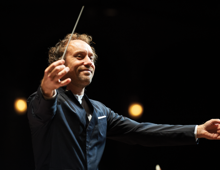 Maestro Tausk Conducts Mahler’s Sixth